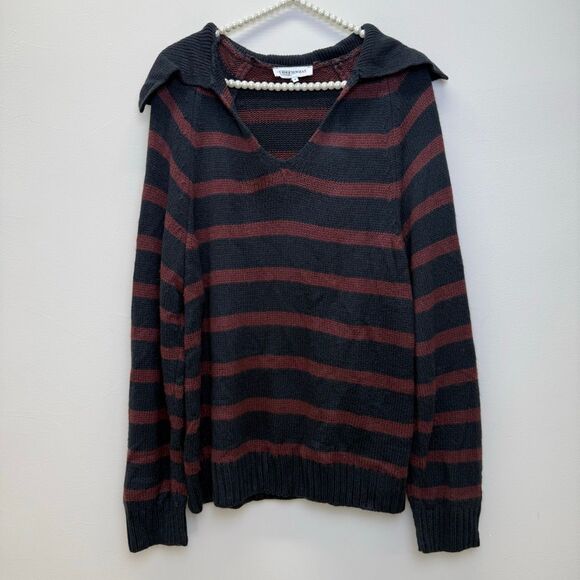 WEWOREWHAT Collarless V Neck Sweater🟠 - Picture 4 of 8